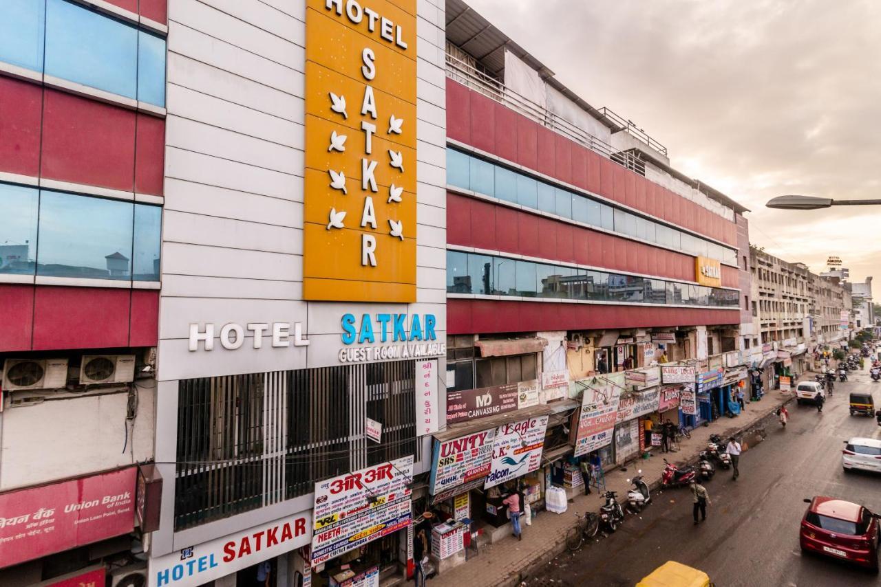 Hotel Satkar 苏拉特 外观 照片